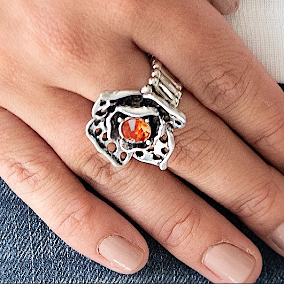 ❤️🔥5/$25❤️🔥 Glowing Gardens Orange Ring